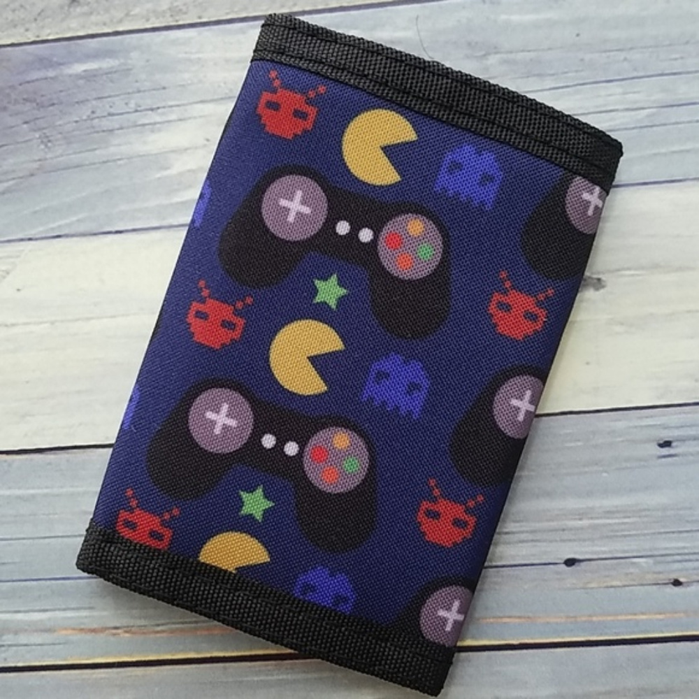 Gamers retro Pac-Man velcro trifold wallet - Picture 3 of 7